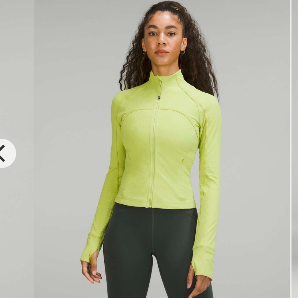 💚 Lululemon Ribbed Define Cropped Nulu Wasabi Size 2  💚 Matching joggers avail